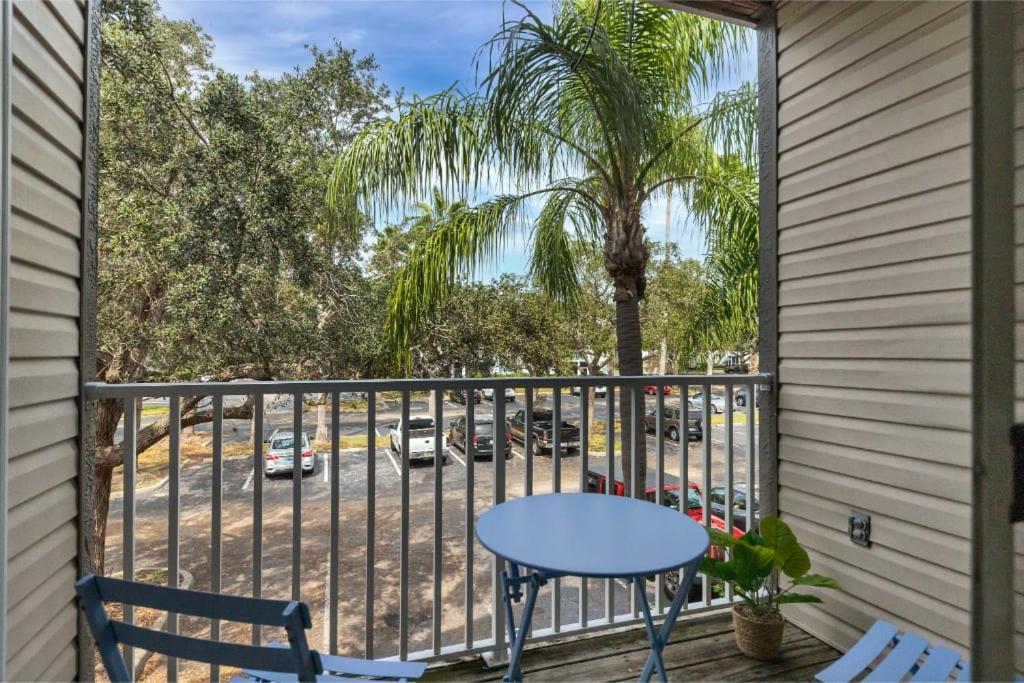 דירות בריידנטון Scenic And Vibrant 1Br With Balcony Gym Pool מראה חיצוני תמונה