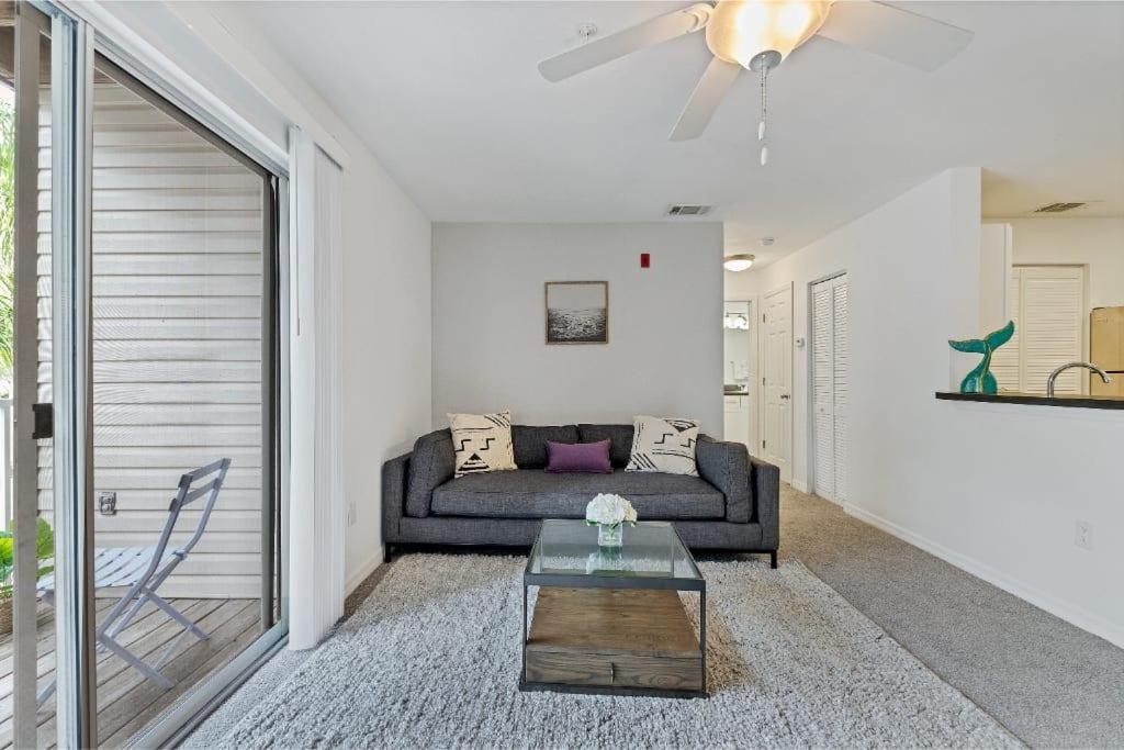 דירות בריידנטון Scenic And Vibrant 1Br With Balcony Gym Pool מראה חיצוני תמונה